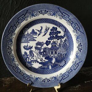 Vintage Churchill England Blue Willow Dinner Plate Chinoiserie - 9.625"